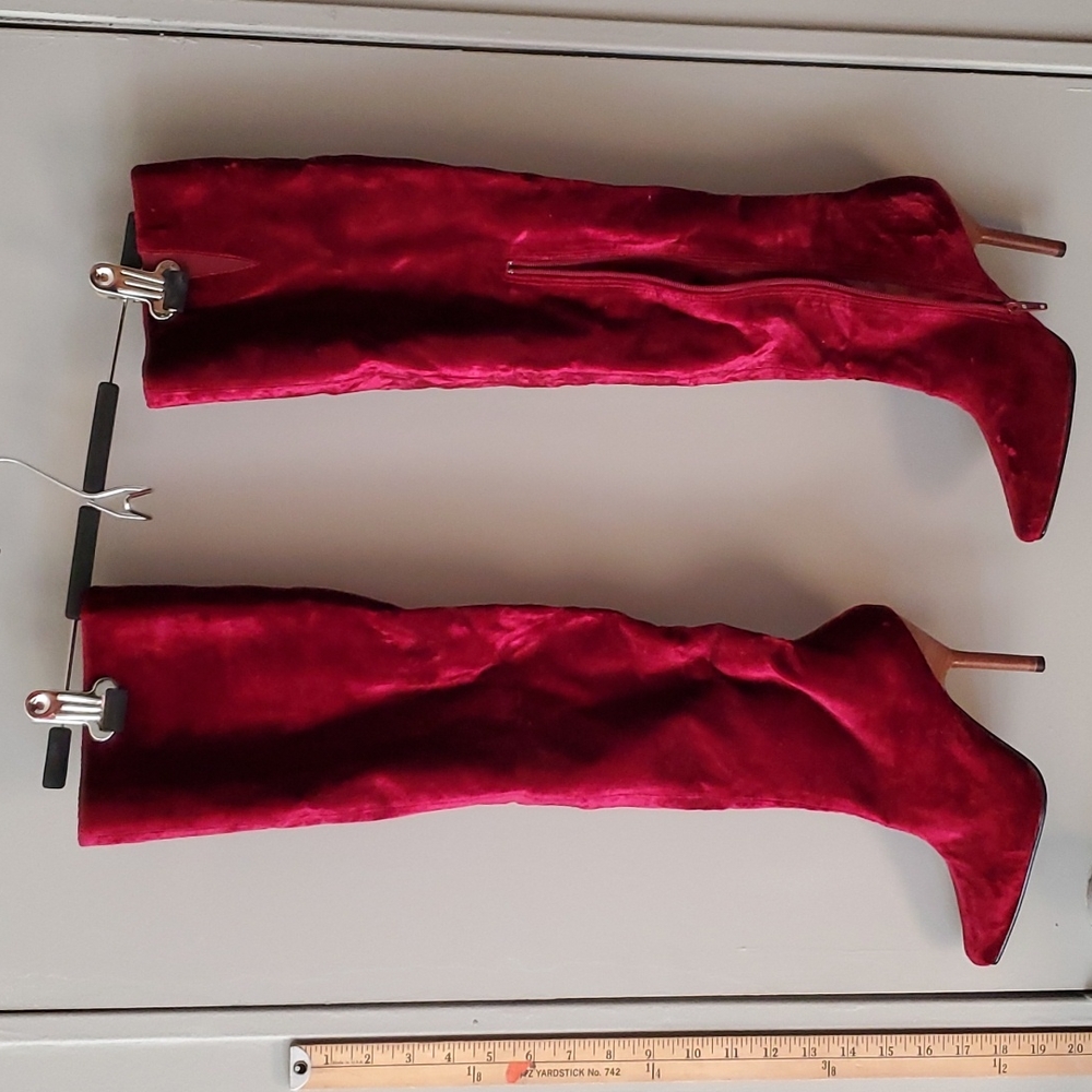 Colin Stuart Burgandy Crushed Velvet Over the Knee Stilletto Boots Size 6